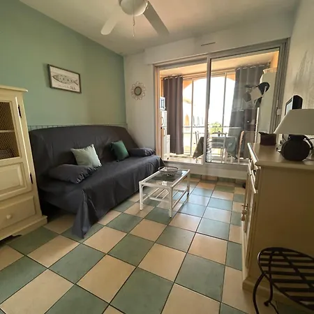 Vue Situe A Cote De La Quartier Des Quilles Apartment Sete